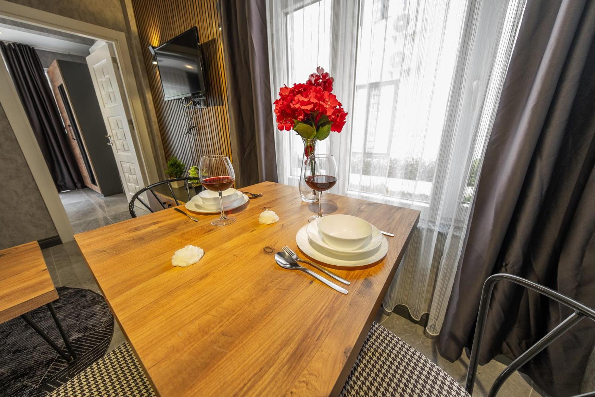Mrt Suites Lara Antalya Eksteriør billede