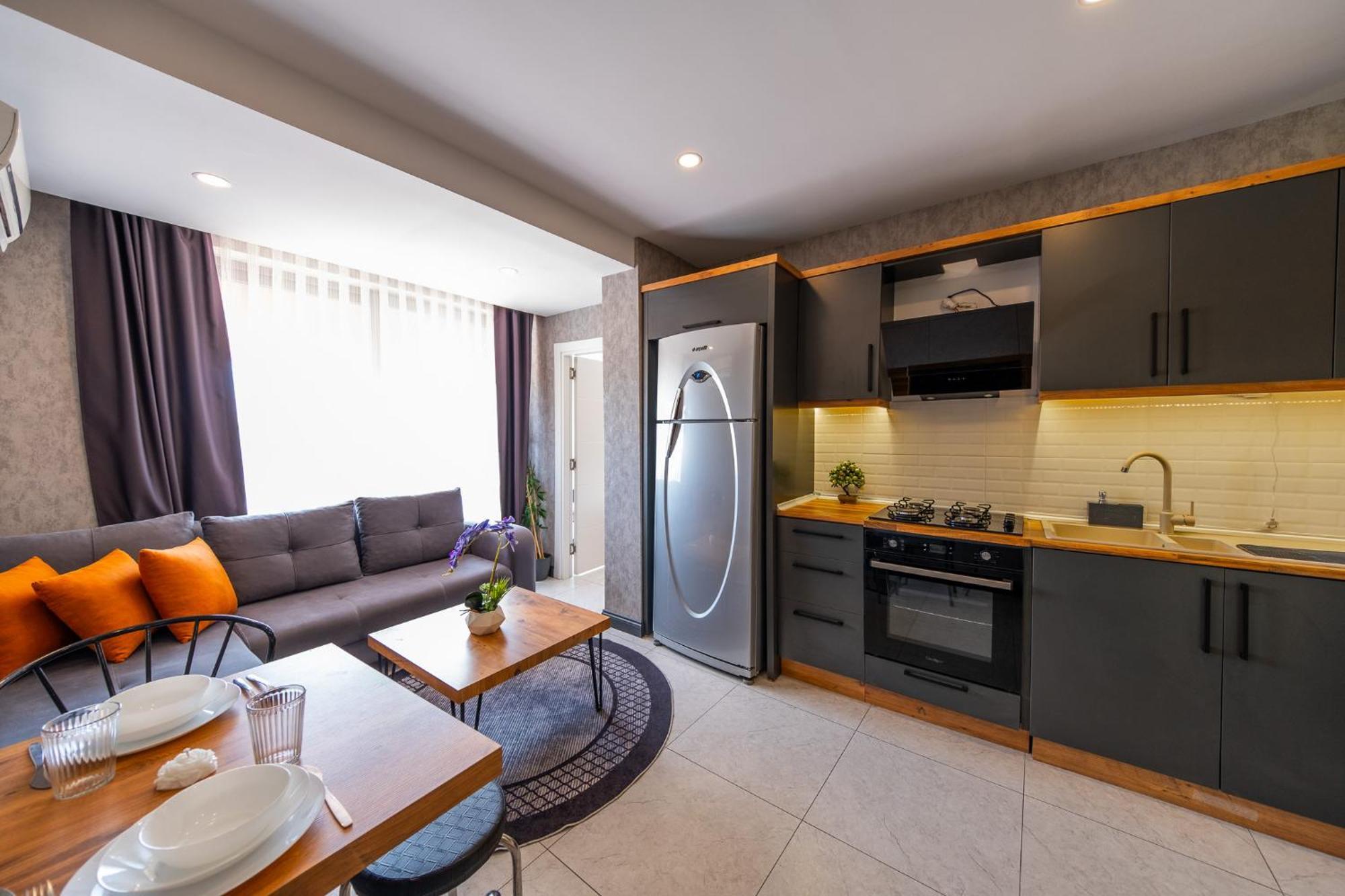Mrt Suites Lara Antalya Eksteriør billede