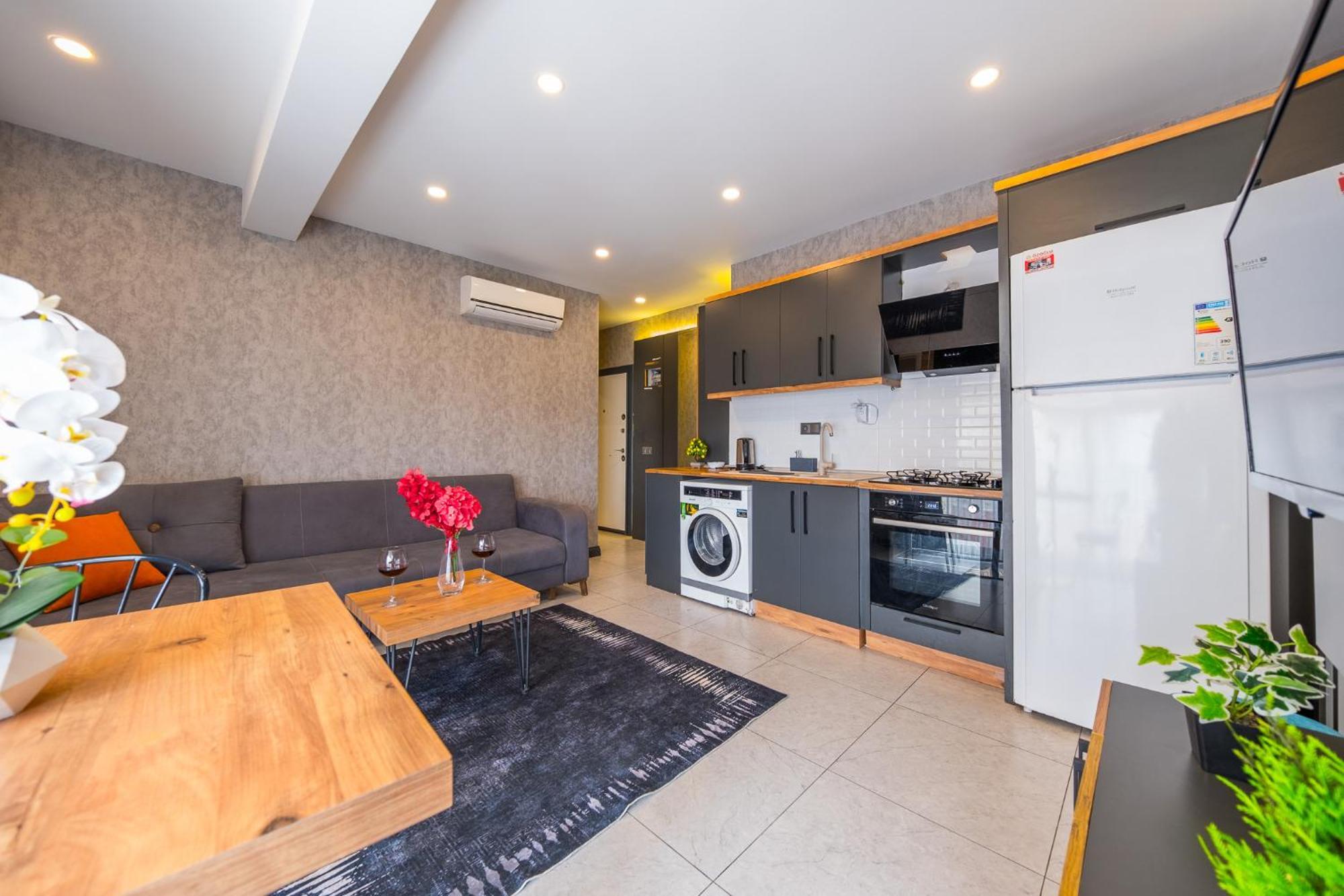 Mrt Suites Lara Antalya Eksteriør billede