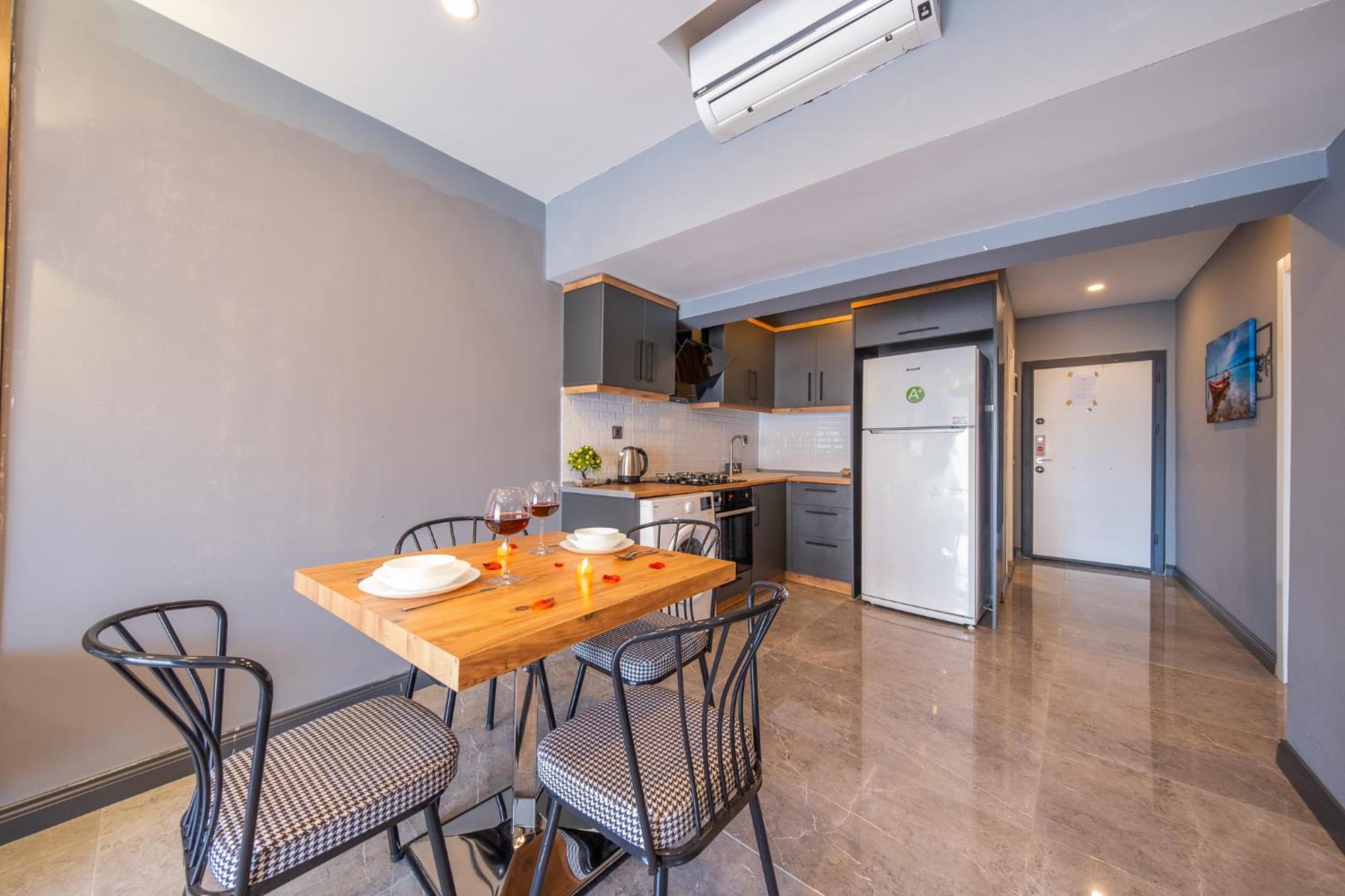 Mrt Suites Lara Antalya Eksteriør billede