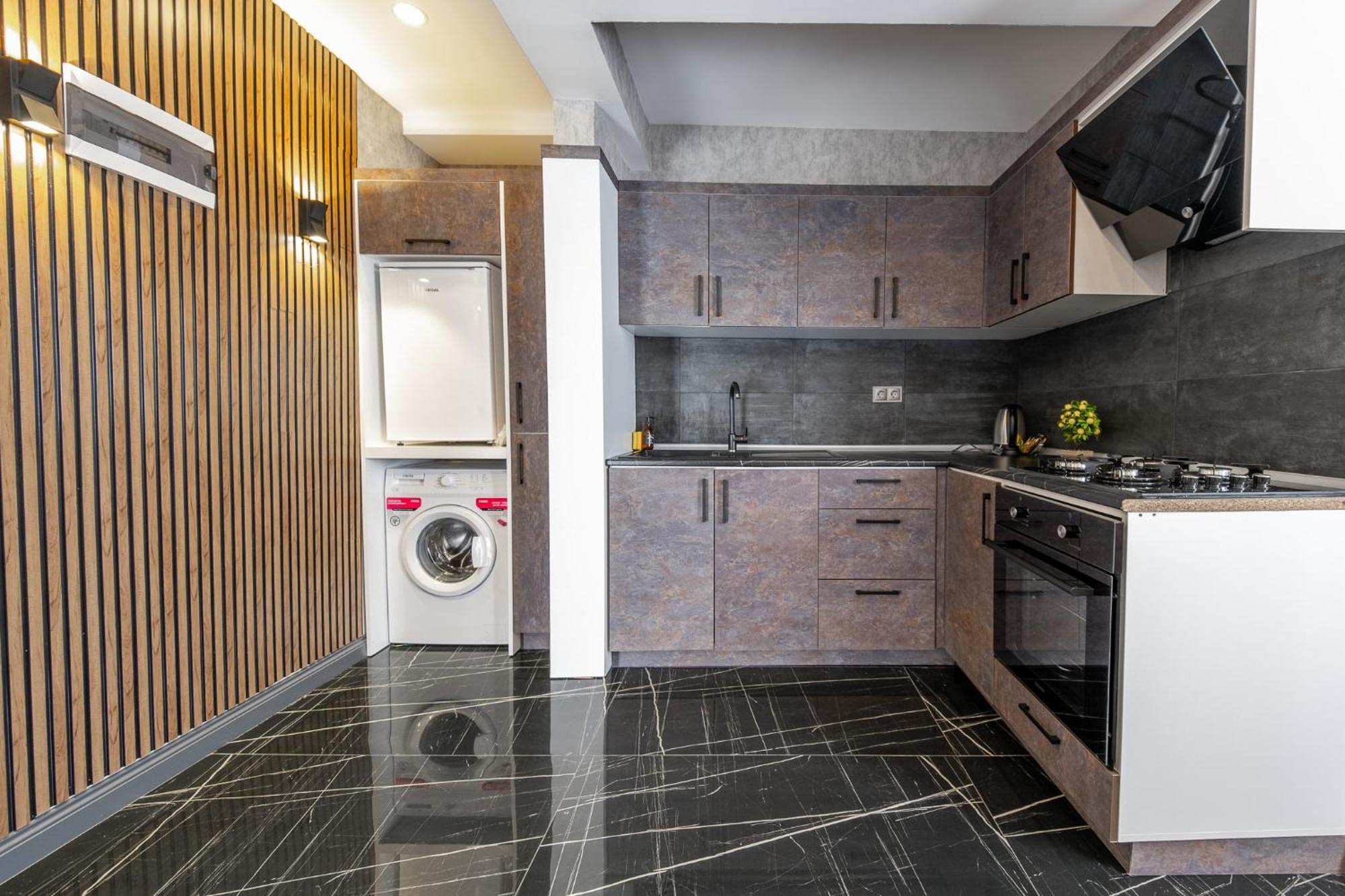 Mrt Suites Lara Antalya Eksteriør billede