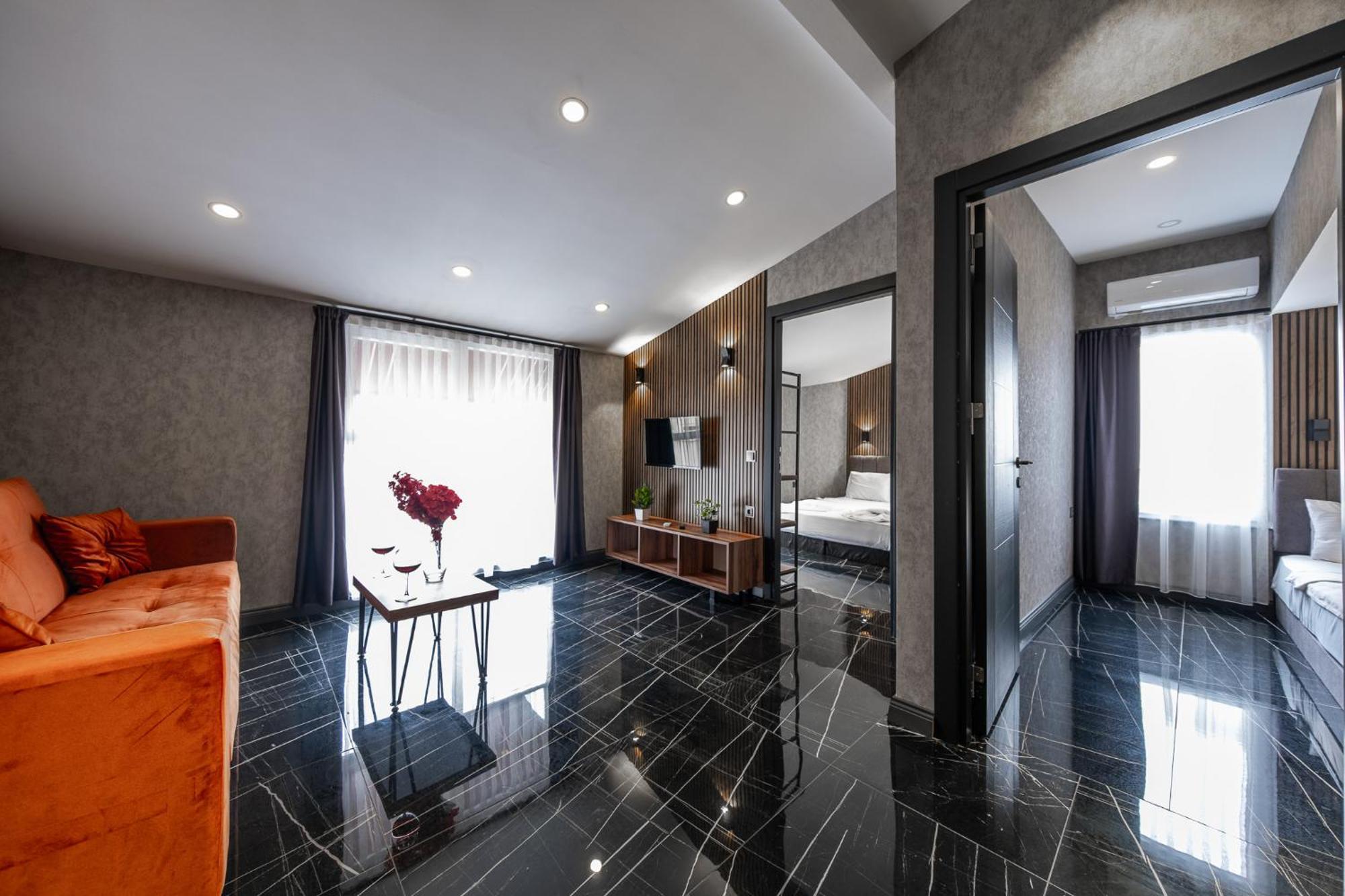 Mrt Suites Lara Antalya Eksteriør billede