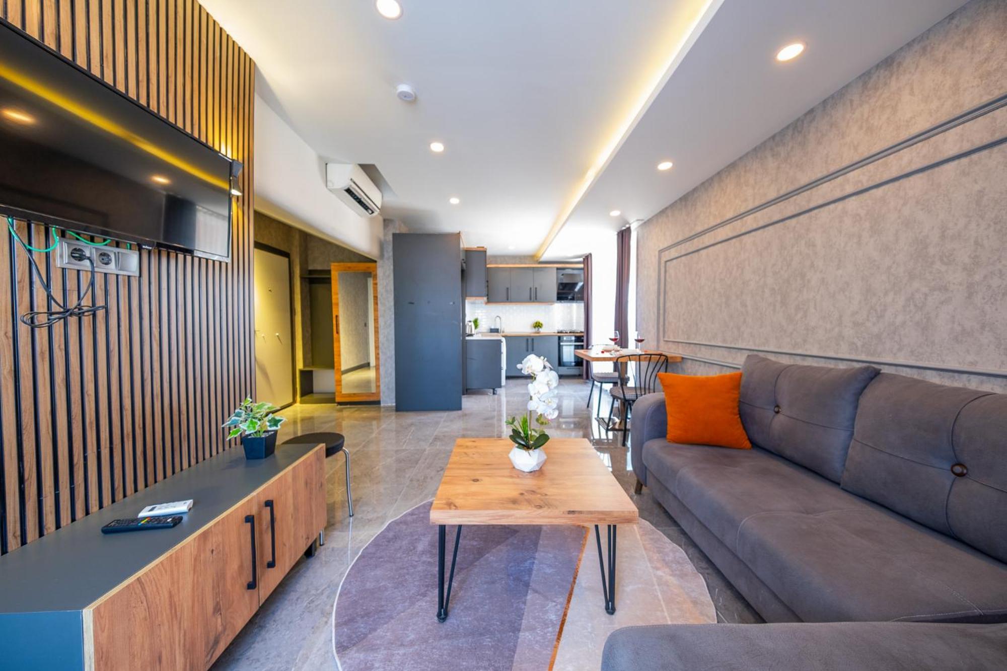 Mrt Suites Lara Antalya Eksteriør billede